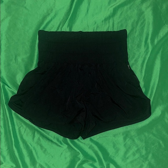 free people movement Pants - Free People Movement Women's Black High-Waisted Athletic Shorts size Medium
